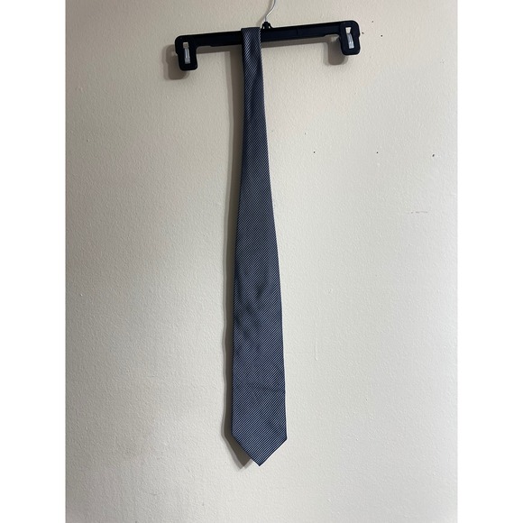 Giorgio Armani Necktie Blue Striped Silk Tie Business‎ Formal Italy - Picture 1 of 3